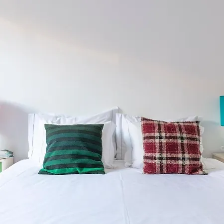 Apartamento Plum Guide - Solar Fuchsia Lisboa
