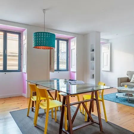 Apartment Plum Guide - Solar Fuchsia